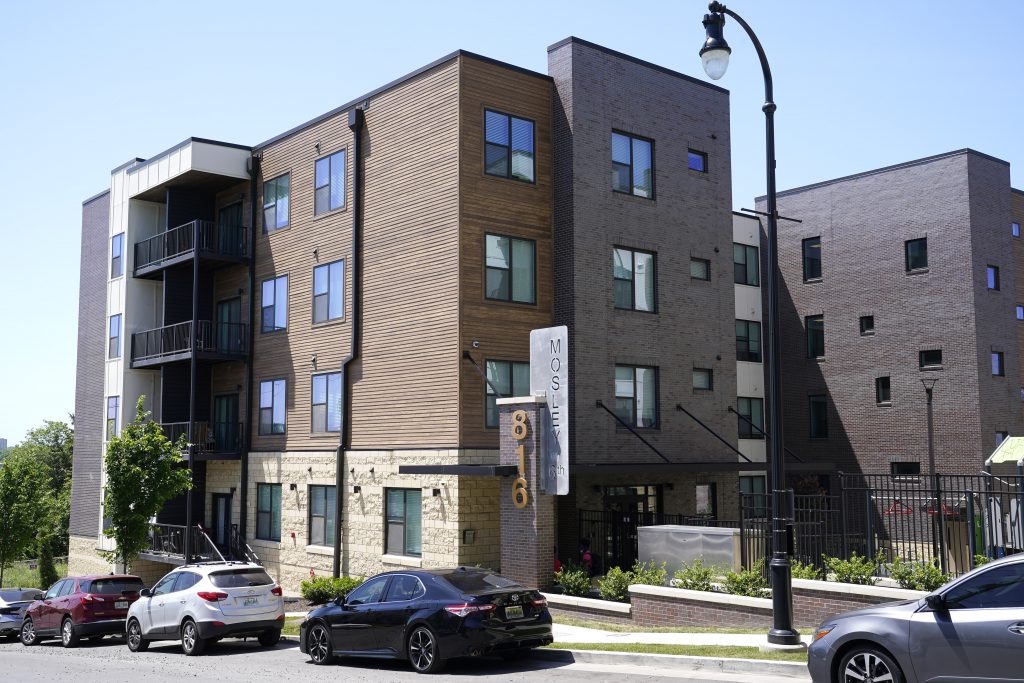 Mosley on 6th Metropolitan Development and Housing Agency